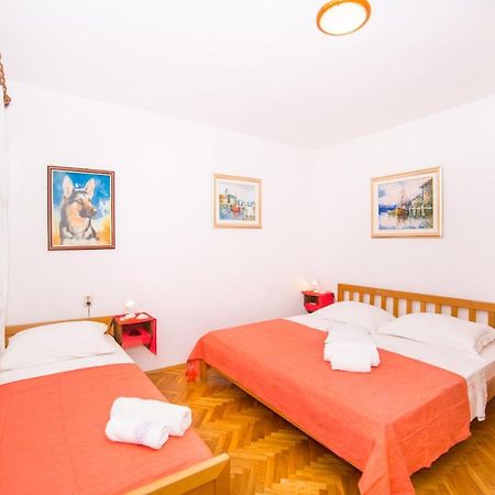 Apartment With Sea View Close To The Beach โพรไมนา ภายนอก รูปภาพ